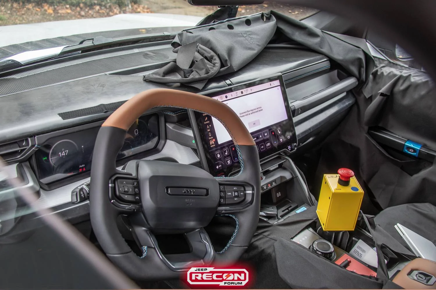 Jeep Recon EV Jeep Recon 4xe INTERIOR First Look! + Driving Modes jeep-recon-interior-fully-uncovered-spied-3